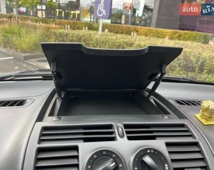 Белый Мерседес Вито, объемом двигателя 2.14 л и пробегом 258 тыс. км за 12990 $, фото 17 на Automoto.ua