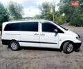Белый Мерседес Вито, объемом двигателя 2.15 л и пробегом 309 тыс. км за 12700 $, фото 2 на Automoto.ua