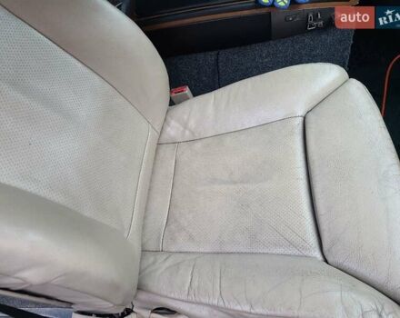 Белый Мерседес Вито, объемом двигателя 2.2 л и пробегом 294 тыс. км за 10500 $, фото 6 на Automoto.ua