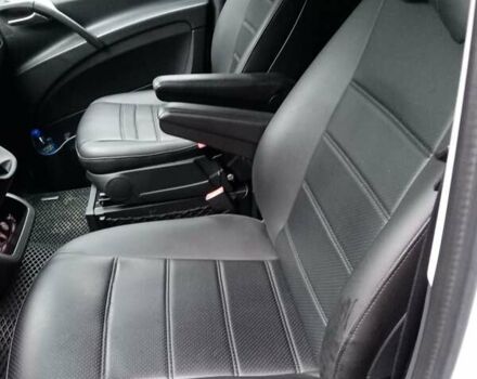 Білий Мерседес Віто, об'ємом двигуна 2.14 л та пробігом 530 тис. км за 14000 $, фото 2 на Automoto.ua