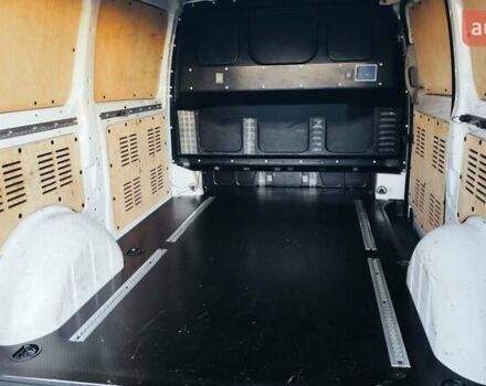 Білий Мерседес Віто, об'ємом двигуна 2.14 л та пробігом 374 тис. км за 9000 $, фото 38 на Automoto.ua