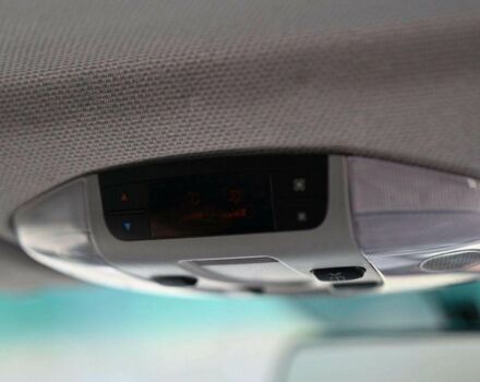 Мерседес Вито 2011 в Кременчуге на Automoto.ua Белый Мерседес Вито, объемом двигателя 2.2 л и пробегом 203 тыс. км за 8950 $, фото 6 на Automoto.ua