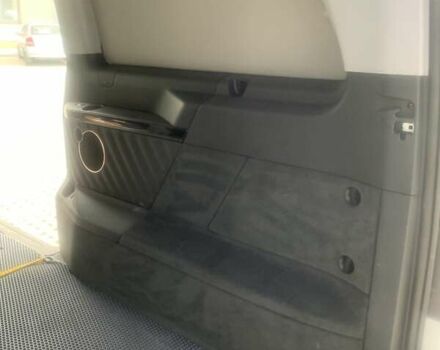 Белый Мерседес Вито, объемом двигателя 2.14 л и пробегом 430 тыс. км за 12000 $, фото 6 на Automoto.ua