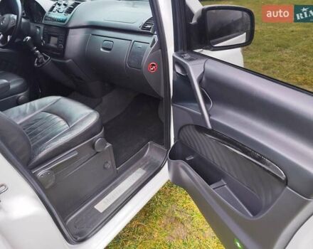 Белый Мерседес Вито, объемом двигателя 2.2 л и пробегом 245 тыс. км за 14999 $, фото 26 на Automoto.ua