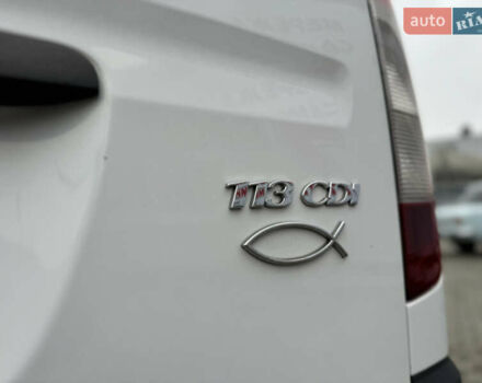 Белый Мерседес Вито, объемом двигателя 2.14 л и пробегом 292 тыс. км за 11750 $, фото 57 на Automoto.ua