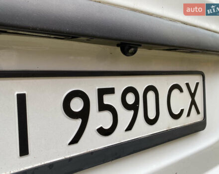 Белый Мерседес Вито, объемом двигателя 2.14 л и пробегом 223 тыс. км за 11300 $, фото 11 на Automoto.ua