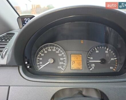 Мерседес Вито 2011 в Львове на Automoto.ua Белый Мерседес Вито, объемом двигателя 2.99 л и пробегом 485 тыс. км за 14000 $, фото 6 на Automoto.ua