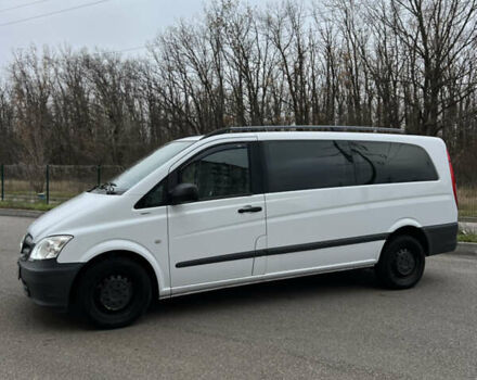 Белый Мерседес Вито, объемом двигателя 2.14 л и пробегом 317 тыс. км за 12500 $, фото 2 на Automoto.ua