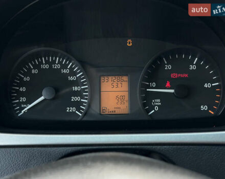 Белый Мерседес Вито, объемом двигателя 2.14 л и пробегом 331 тыс. км за 13600 $, фото 26 на Automoto.ua