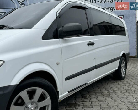 Белый Мерседес Вито, объемом двигателя 2.14 л и пробегом 292 тыс. км за 11750 $, фото 3 на Automoto.ua