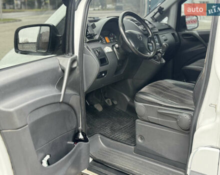 Белый Мерседес Вито, объемом двигателя 2.14 л и пробегом 292 тыс. км за 11750 $, фото 34 на Automoto.ua