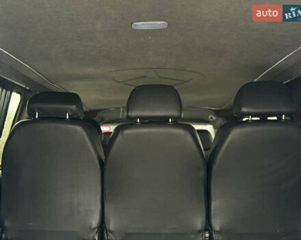 Белый Мерседес Вито, объемом двигателя 2.14 л и пробегом 292 тыс. км за 11750 $, фото 55 на Automoto.ua