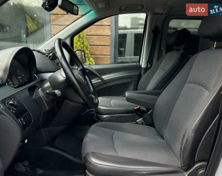 Белый Мерседес Вито, объемом двигателя 2.14 л и пробегом 331 тыс. км за 13600 $, фото 18 на Automoto.ua