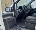 Белый Мерседес Вито, объемом двигателя 2.1 л и пробегом 270 тыс. км за 8800 $, фото 7 на Automoto.ua