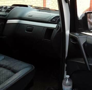 Мерседес Вито 2012 в Одессе на Automoto.ua Белый Мерседес Вито, объемом двигателя 2.14 л и пробегом 220 тыс. км за 12500 $, фото 12 на Automoto.ua