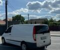 Белый Мерседес Вито, объемом двигателя 2.14 л и пробегом 370 тыс. км за 10200 $, фото 2 на Automoto.ua