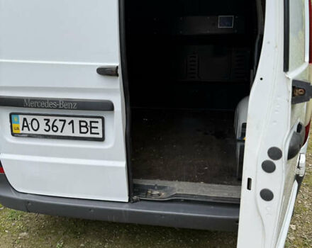 Мерседес Вито 2012 в Тячеве на Automoto.ua Белый Мерседес Вито, объемом двигателя 2.14 л и пробегом 172 тыс. км за 12500 $, фото 9 на Automoto.ua