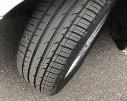 Белый Мерседес Вито, объемом двигателя 2.1 л и пробегом 290 тыс. км за 15200 $, фото 7 на Automoto.ua