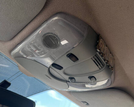 Белый Мерседес Вито, объемом двигателя 2.2 л и пробегом 277 тыс. км за 14990 $, фото 14 на Automoto.ua