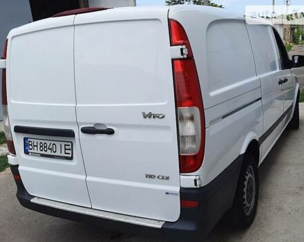 Белый Мерседес Вито, объемом двигателя 2.1 л и пробегом 270 тыс. км за 8800 $, фото 6 на Automoto.ua