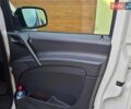 Белый Мерседес Вито, объемом двигателя 2.14 л и пробегом 520 тыс. км за 12000 $, фото 10 на Automoto.ua