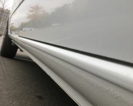 Белый Мерседес Вито, объемом двигателя 2.1 л и пробегом 290 тыс. км за 15200 $, фото 3 на Automoto.ua