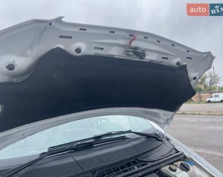 Белый Мерседес Вито, объемом двигателя 2.14 л и пробегом 353 тыс. км за 13700 $, фото 32 на Automoto.ua