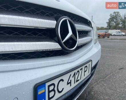 Белый Мерседес Вито, объемом двигателя 2.14 л и пробегом 353 тыс. км за 13700 $, фото 30 на Automoto.ua
