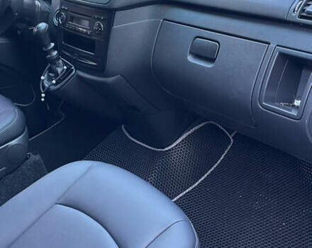 Белый Мерседес Вито, объемом двигателя 2.14 л и пробегом 310 тыс. км за 12500 $, фото 19 на Automoto.ua