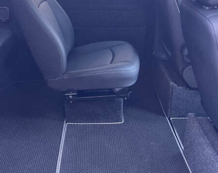 Белый Мерседес Вито, объемом двигателя 2.14 л и пробегом 310 тыс. км за 12500 $, фото 24 на Automoto.ua