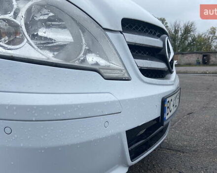 Белый Мерседес Вито, объемом двигателя 2.14 л и пробегом 353 тыс. км за 13700 $, фото 29 на Automoto.ua