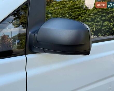 Білий Мерседес Віто, об'ємом двигуна 2.2 л та пробігом 449 тис. км за 10999 $, фото 9 на Automoto.ua