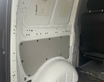 Белый Мерседес Вито, объемом двигателя 2.14 л и пробегом 305 тыс. км за 12700 $, фото 17 на Automoto.ua