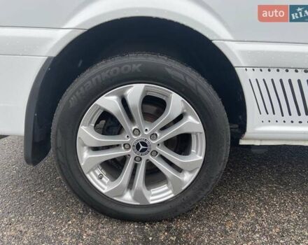 Белый Мерседес Вито, объемом двигателя 2.14 л и пробегом 353 тыс. км за 13700 $, фото 34 на Automoto.ua