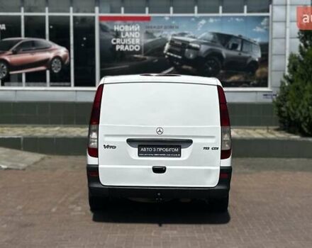 Белый Мерседес Вито, объемом двигателя 2.14 л и пробегом 551 тыс. км за 13662 $, фото 5 на Automoto.ua