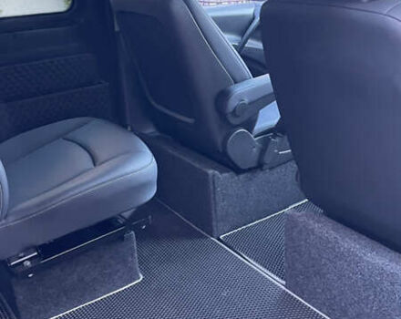 Белый Мерседес Вито, объемом двигателя 2.14 л и пробегом 310 тыс. км за 12500 $, фото 25 на Automoto.ua