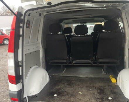 Белый Мерседес Вито, объемом двигателя 2.14 л и пробегом 305 тыс. км за 12700 $, фото 16 на Automoto.ua