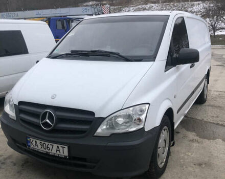 Мерседес Вито 2013 в Киеве на Automoto.ua Белый Мерседес Вито, объемом двигателя 2.14 л и пробегом 298 тыс. км за 9000 $, фото 1 на Automoto.ua