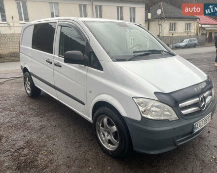 Белый Мерседес Вито, объемом двигателя 2.14 л и пробегом 305 тыс. км за 12700 $, фото 6 на Automoto.ua