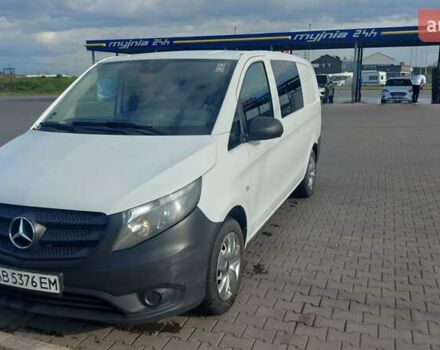 Белый Мерседес Вито, объемом двигателя 2.14 л и пробегом 265 тыс. км за 16500 $, фото 3 на Automoto.ua