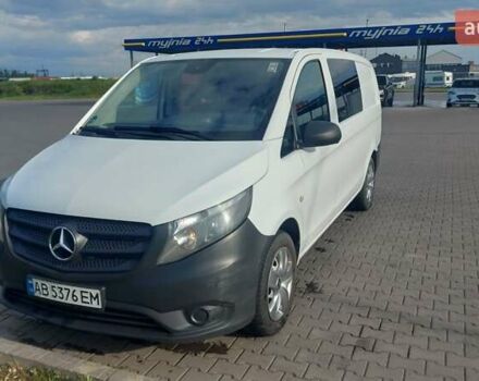 Белый Мерседес Вито, объемом двигателя 2.14 л и пробегом 265 тыс. км за 16500 $, фото 1 на Automoto.ua
