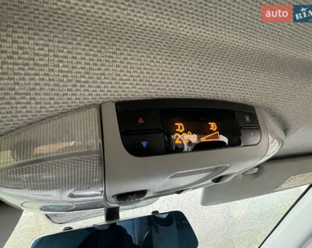 Білий Мерседес Віто, об'ємом двигуна 2.14 л та пробігом 195 тис. км за 14999 $, фото 41 на Automoto.ua