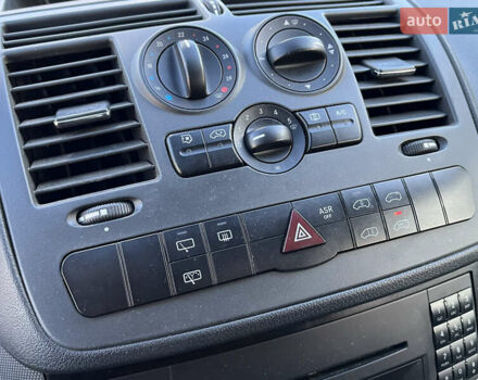 Белый Мерседес Вито, объемом двигателя 2.14 л и пробегом 195 тыс. км за 15999 $, фото 31 на Automoto.ua