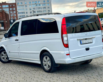 Белый Мерседес Вито, объемом двигателя 2.2 л и пробегом 252 тыс. км за 13999 $, фото 3 на Automoto.ua