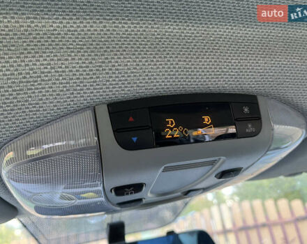 Белый Мерседес Вито, объемом двигателя 2.14 л и пробегом 195 тыс. км за 15999 $, фото 25 на Automoto.ua