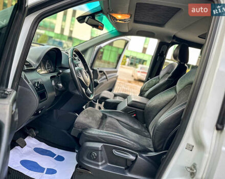 Белый Мерседес Вито, объемом двигателя 2.2 л и пробегом 252 тыс. км за 13999 $, фото 8 на Automoto.ua