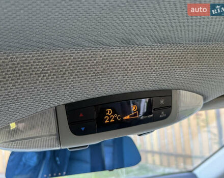 Белый Мерседес Вито, объемом двигателя 2.14 л и пробегом 195 тыс. км за 15999 $, фото 27 на Automoto.ua