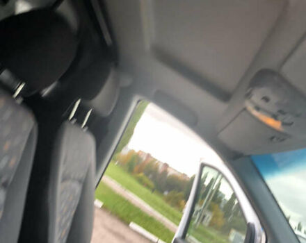 Білий Мерседес Віто, об'ємом двигуна 2.15 л та пробігом 356 тис. км за 12700 $, фото 16 на Automoto.ua