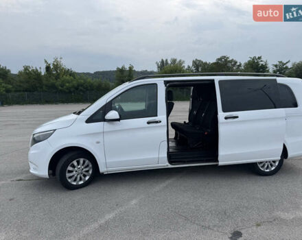 Белый Мерседес Вито, объемом двигателя 2.2 л и пробегом 232 тыс. км за 17800 $, фото 10 на Automoto.ua