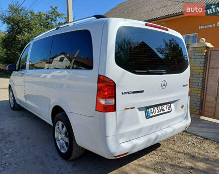 Белый Мерседес Вито, объемом двигателя 2.2 л и пробегом 350 тыс. км за 19000 $, фото 16 на Automoto.ua